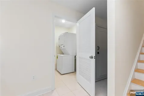 337 13th Avenue Newark NJ 07103