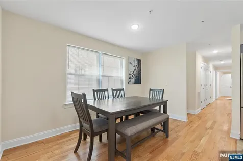 337 13th Avenue Newark NJ 07103