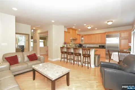 3 Skyview Drive North Haledon NJ 07508