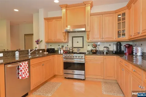 3 Skyview Drive North Haledon NJ 07508