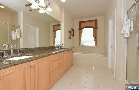 3 Skyview Drive North Haledon NJ 07508
