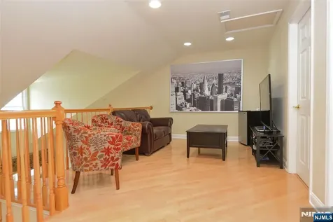 3 Skyview Drive North Haledon NJ 07508