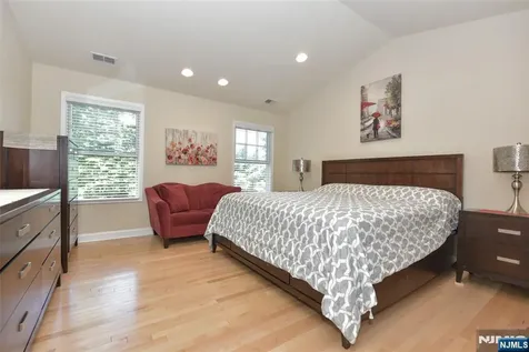 3 Skyview Drive North Haledon NJ 07508