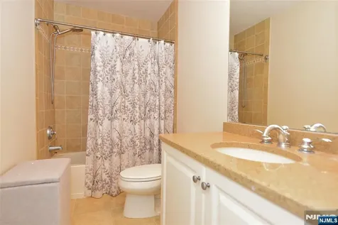3 Skyview Drive North Haledon NJ 07508