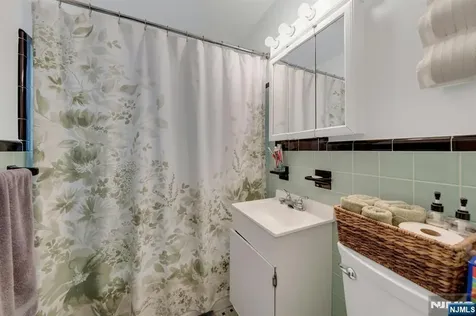 17 Peden Terrace Kearny NJ 07032