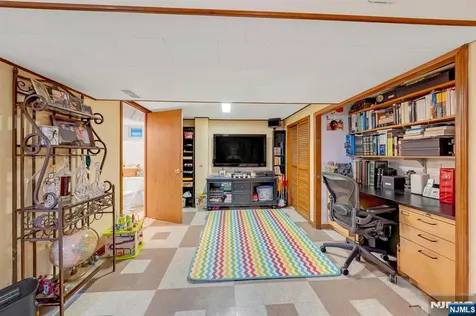 17 Peden Terrace Kearny NJ 07032