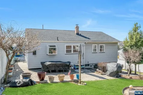 17 Peden Terrace Kearny NJ 07032