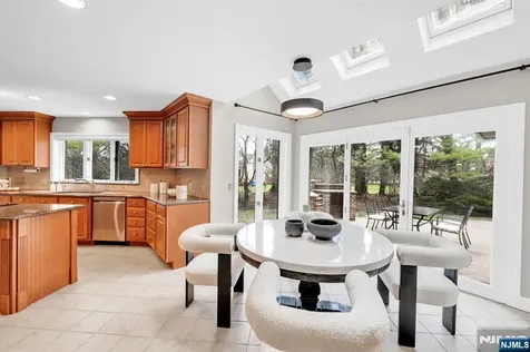 301 Hopper Court Franklin Lakes NJ 07417