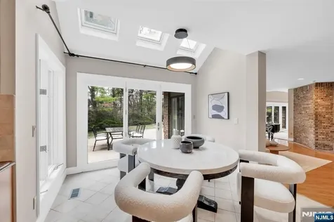 301 Hopper Court Franklin Lakes NJ 07417