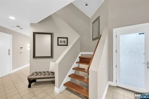301 Hopper Court Franklin Lakes NJ 07417