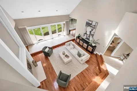 301 Hopper Court Franklin Lakes NJ 07417