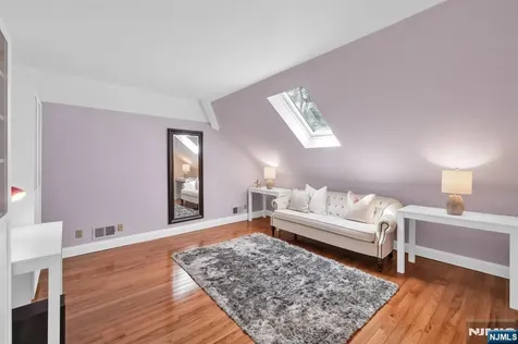 301 Hopper Court Franklin Lakes NJ 07417