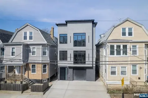 39 Grace Street Irvington NJ 07111