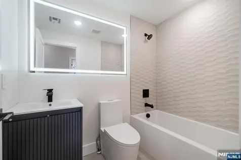 39 Grace Street Irvington NJ 07111