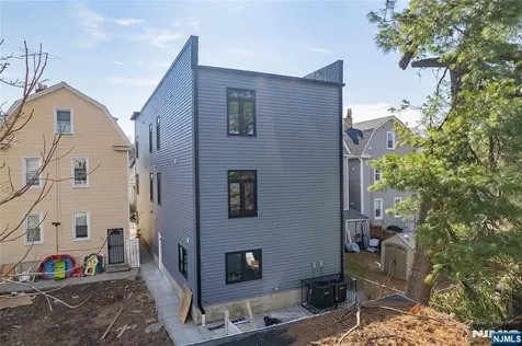 39 Grace Street Irvington NJ 07111