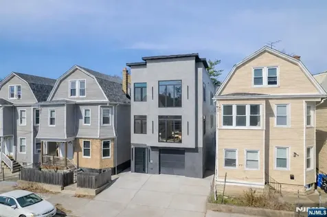39 Grace Street Irvington NJ 07111