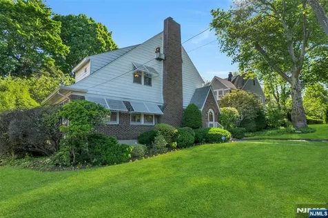 30 Brinkerhoff Avenue Teaneck NJ 07666