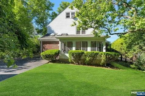 30 Brinkerhoff Avenue Teaneck NJ 07666
