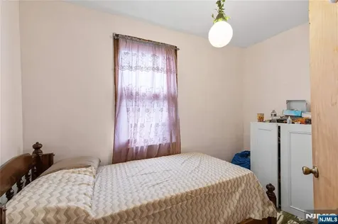 109 Franklin Street Elizabeth NJ 07206