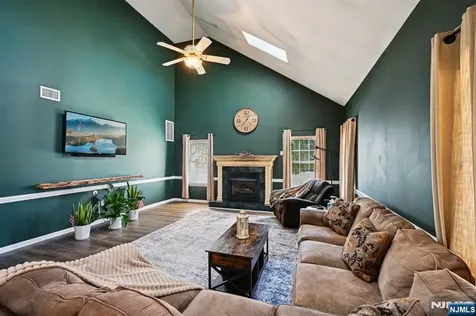 5 Forest View Drive Berkeley NJ 08721