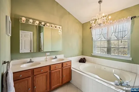 5 Forest View Drive Berkeley NJ 08721