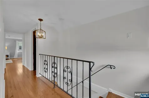 17 Lane Avenue West Caldwell NJ 07006