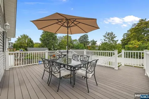 17 Lane Avenue West Caldwell NJ 07006