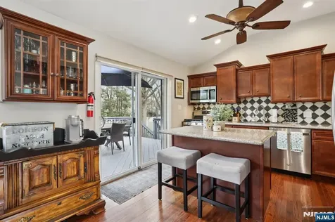 116 Carol Place Wayne NJ 07470