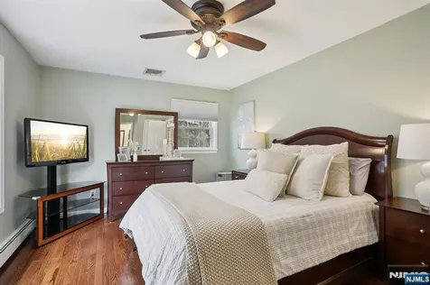 116 Carol Place Wayne NJ 07470