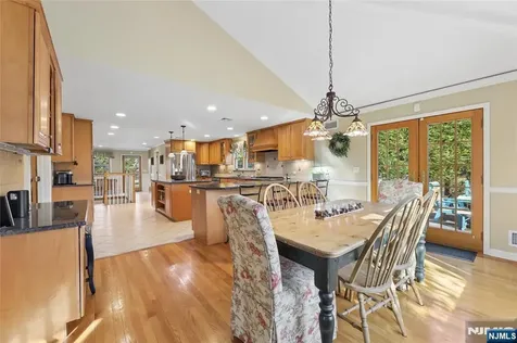 38 Madison Avenue Demarest NJ 07627