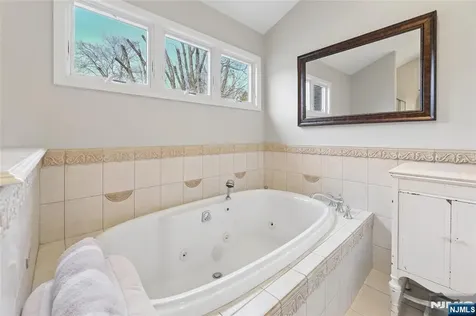 38 Madison Avenue Demarest NJ 07627
