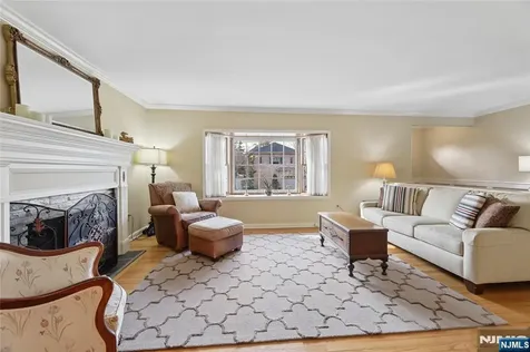 38 Madison Avenue Demarest NJ 07627