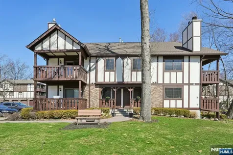 1810 Faulkner Court Mahwah NJ 07430