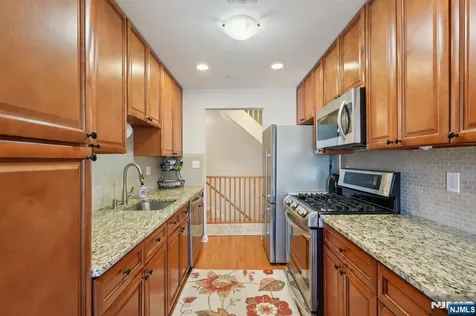 1810 Faulkner Court Mahwah NJ 07430
