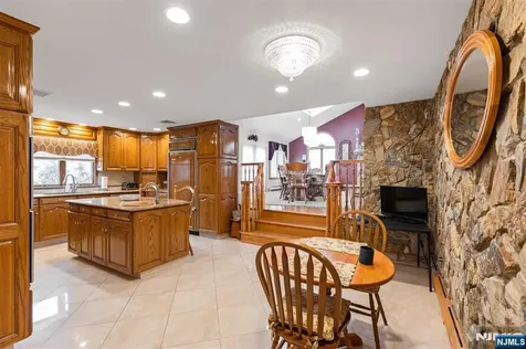 512 Van Bussum Avenue Garfield NJ 07026