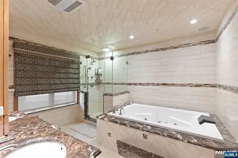 512 Van Bussum Avenue Garfield NJ 07026