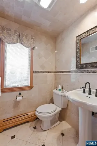 512 Van Bussum Avenue Garfield NJ 07026