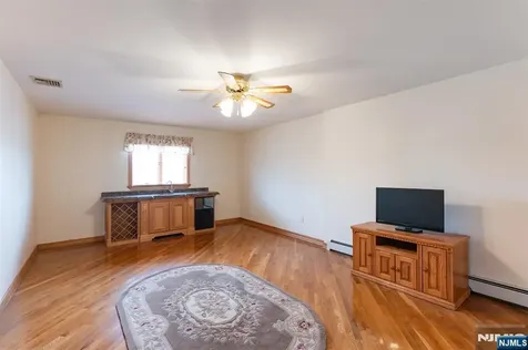 512 Van Bussum Avenue Garfield NJ 07026