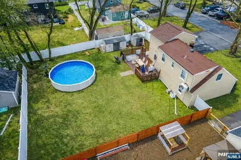 83 Village Road Pequannock Township NJ 07444