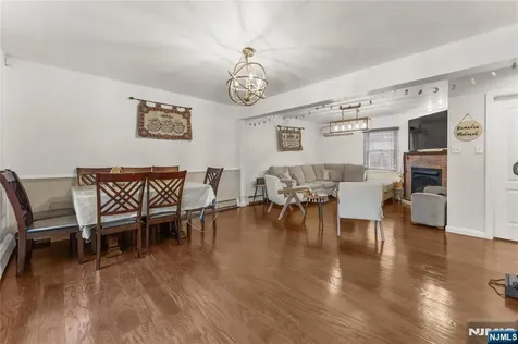 83 Village Road Pequannock Township NJ 07444