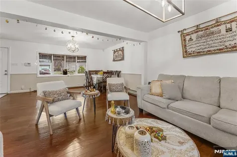 83 Village Road Pequannock Township NJ 07444
