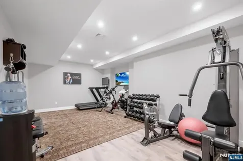 495 Wilson Avenue Paramus NJ 07652