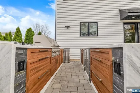 495 Wilson Avenue Paramus NJ 07652