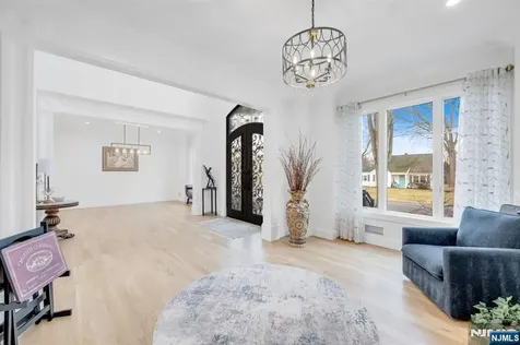 495 Wilson Avenue Paramus NJ 07652