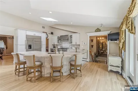 136 Willow Drive Old Tappan NJ 07675