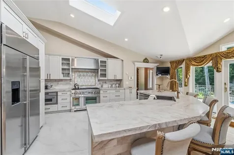 136 Willow Drive Old Tappan NJ 07675