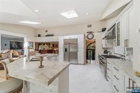 136 Willow Drive Old Tappan NJ 07675