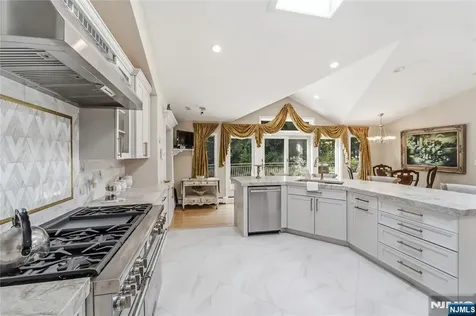 136 Willow Drive Old Tappan NJ 07675