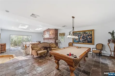 136 Willow Drive Old Tappan NJ 07675