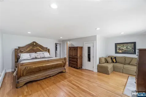 136 Willow Drive Old Tappan NJ 07675